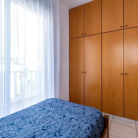 Διαμέρισμα Just Renovated Beautiful 2 Bed In 5 Min Drive To The Πάφος