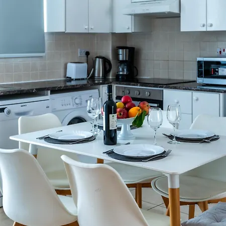 Appartement Just Renovated Beautiful 2 Bed Apartment In Paphos 5 Min Drive To The Beach *