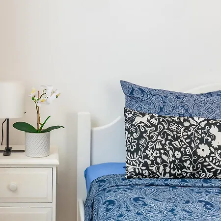 Just Renovated Beautiful 2 Bed Apartment In Paphos 5 Min Drive To The Beach * Paphos