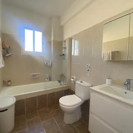Appartement Just Renovated Beautiful 2 Bed Apartment In Paphos 5 Min Drive To The Beach Paphos